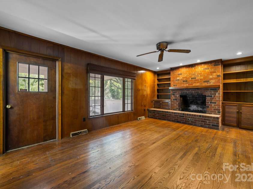 866 Concord Road, Davidson, NC 28036.  MLS# CAR4160164, YatesRealty ID 1953. 