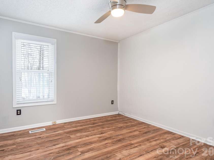 11230 Mallard Crossing Drive, Charlotte, NC 28262.  MLS# CAR4341869, YatesRealty ID 19530. 