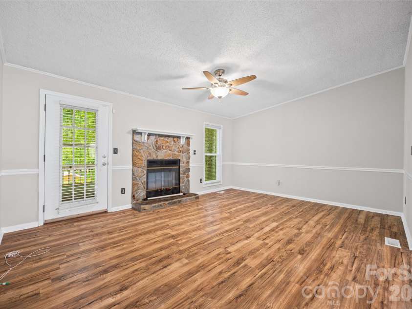 11230 Mallard Crossing Drive, Charlotte, NC 28262.  MLS# CAR4401799, YatesRealty ID 19530. 