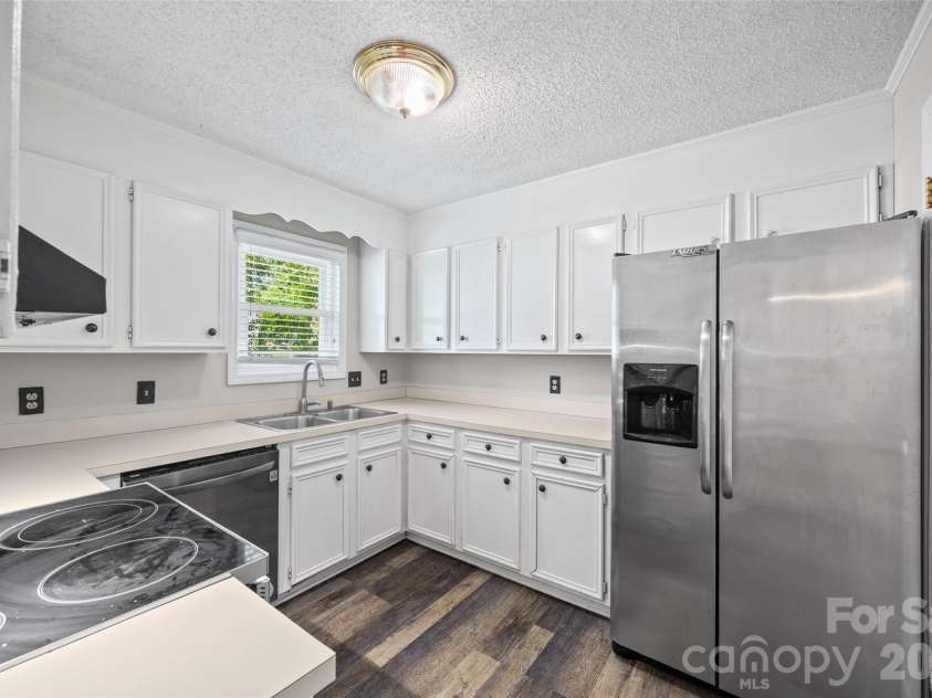 11230 Mallard Crossing Drive, Charlotte, NC 28262.  MLS# CAR4401799, YatesRealty ID 19530. 