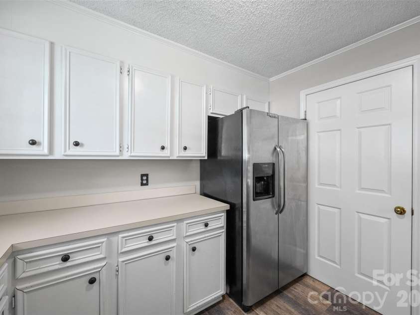 11230 Mallard Crossing Drive, Charlotte, NC 28262.  MLS# CAR4401799, YatesRealty ID 19530. 