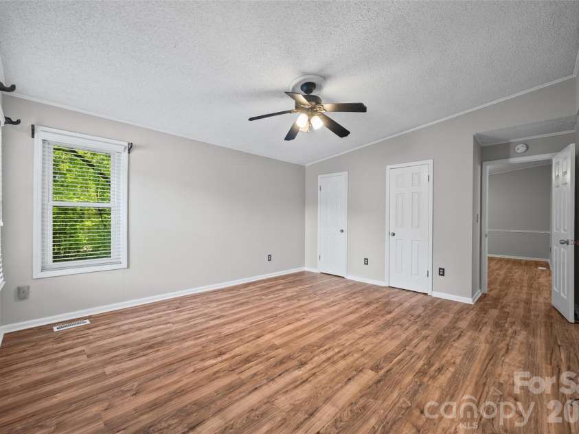 11230 Mallard Crossing Drive, Charlotte, NC 28262.  MLS# CAR4401799, YatesRealty ID 19530. 