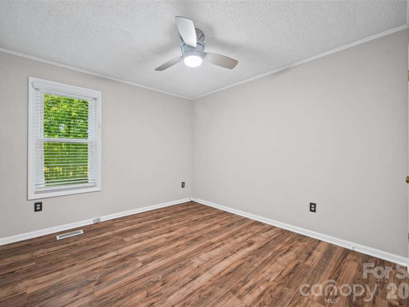 11230 Mallard Crossing Drive, Charlotte, NC 28262.  MLS# CAR4401799, YatesRealty ID 19530. 