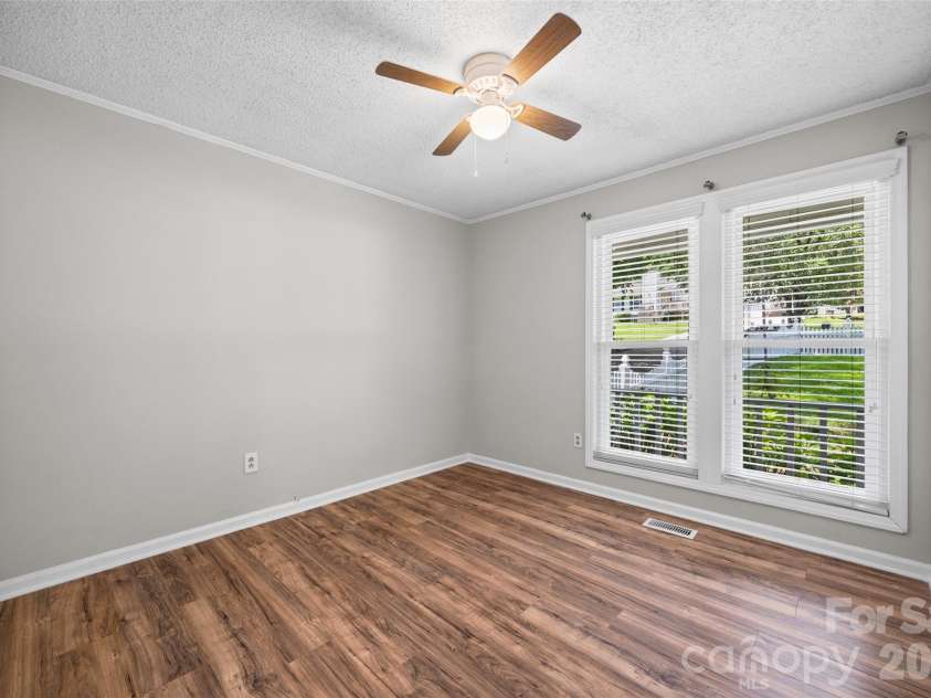 11230 Mallard Crossing Drive, Charlotte, NC 28262.  MLS# CAR4401799, YatesRealty ID 19530. 
