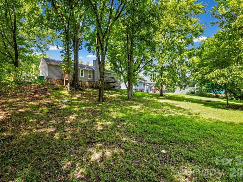 11230 Mallard Crossing Drive, Charlotte, NC 28262.  MLS# CAR4401799, YatesRealty ID 19530. 