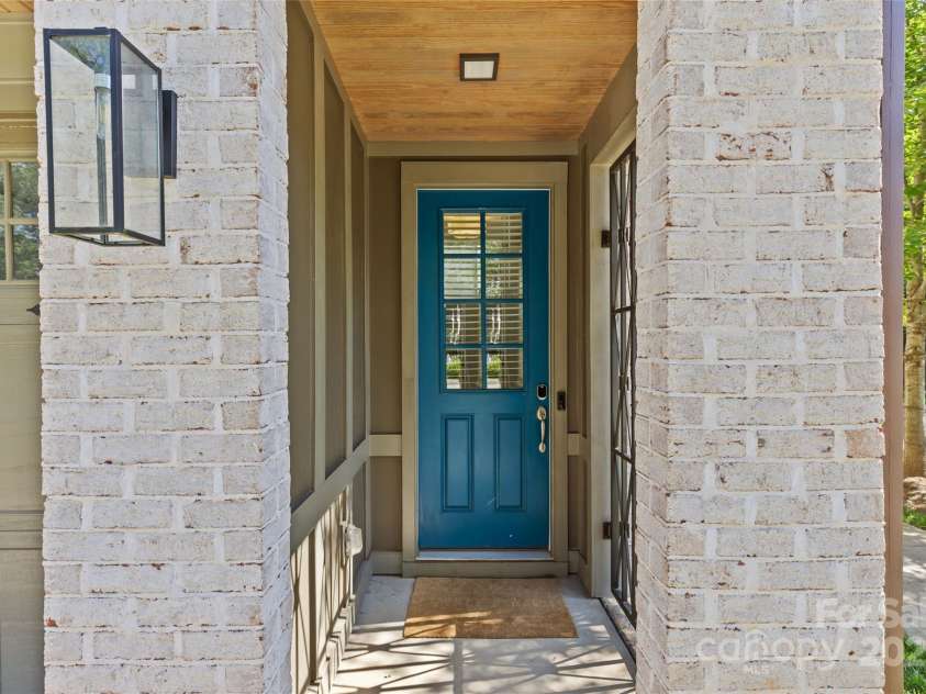 2906 Hillside Springs Drive, Charlotte, NC 28209.  MLS# CAR4256051, YatesRealty ID 19530. 