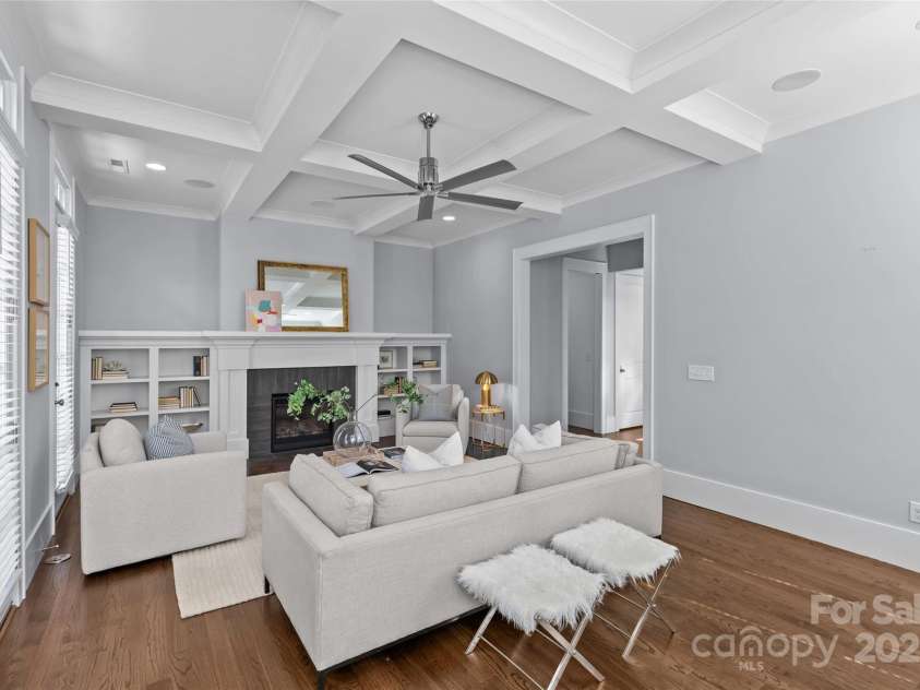 2906 Hillside Springs Drive, Charlotte, NC 28209.  MLS# CAR4256051, YatesRealty ID 19530. 