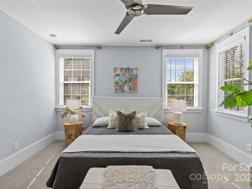 2906 Hillside Springs Drive, Charlotte, NC 28209.  MLS# CAR4256051, YatesRealty ID 19530. 