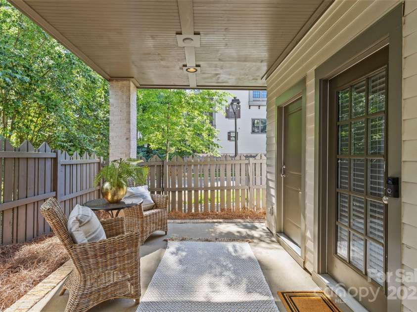 2906 Hillside Springs Drive, Charlotte, NC 28209.  MLS# CAR4256051, YatesRealty ID 19530. 