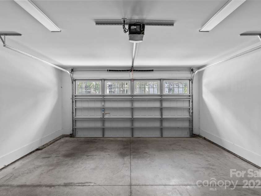 2906 Hillside Springs Drive, Charlotte, NC 28209.  MLS# CAR4256051, YatesRealty ID 19530. 