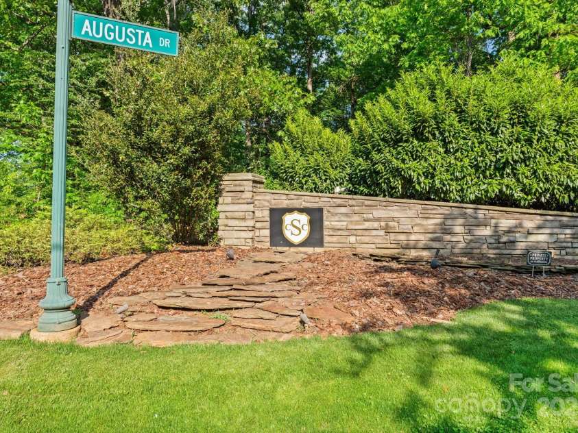 108 Augusta Drive, Statesville, NC 28625.  MLS# CAR4253346, YatesRealty ID 19531. 