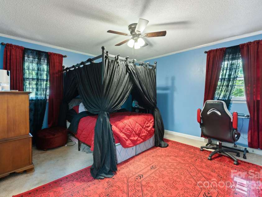 108 Augusta Drive, Statesville, NC 28625.  MLS# CAR4253346, YatesRealty ID 19531. 