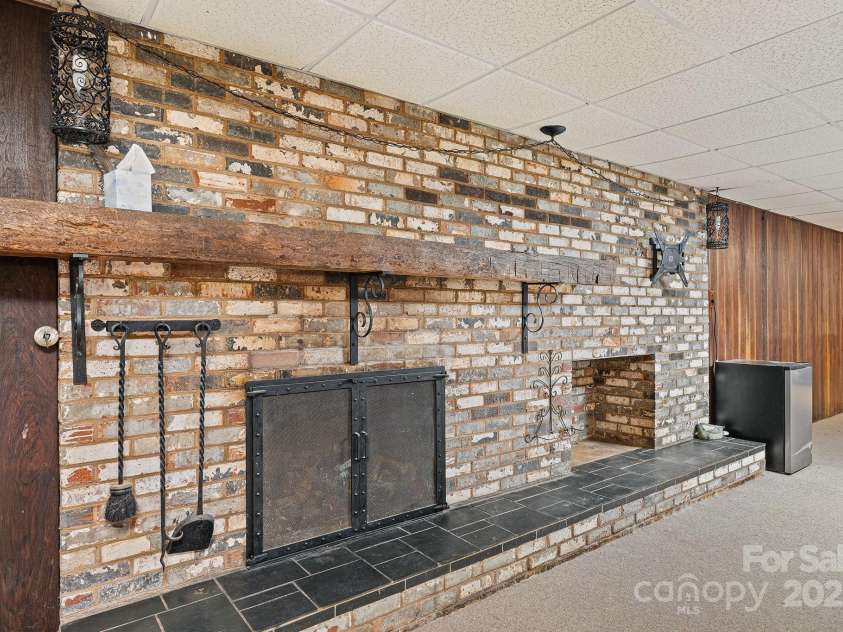 108 Augusta Drive, Statesville, NC 28625.  MLS# CAR4253346, YatesRealty ID 19531. 