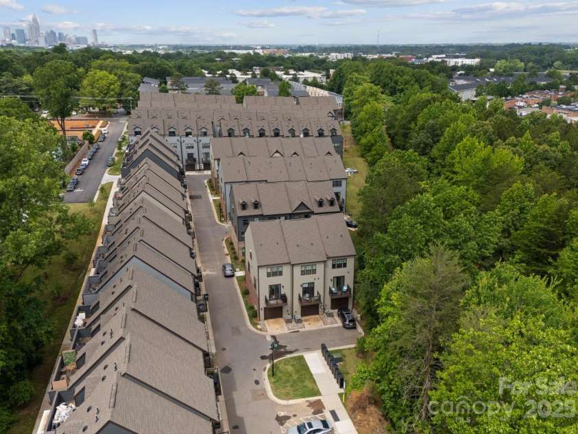 513 Cubitt Court, Charlotte, NC 28205.  MLS# CAR4264462, YatesRealty ID 19533. 