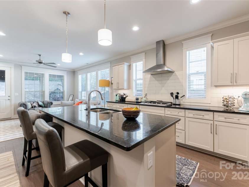 521 Sweet Birch Park Lane, Black Mountain, NC 28711.  MLS# CAR4246773, YatesRealty ID 19534. 