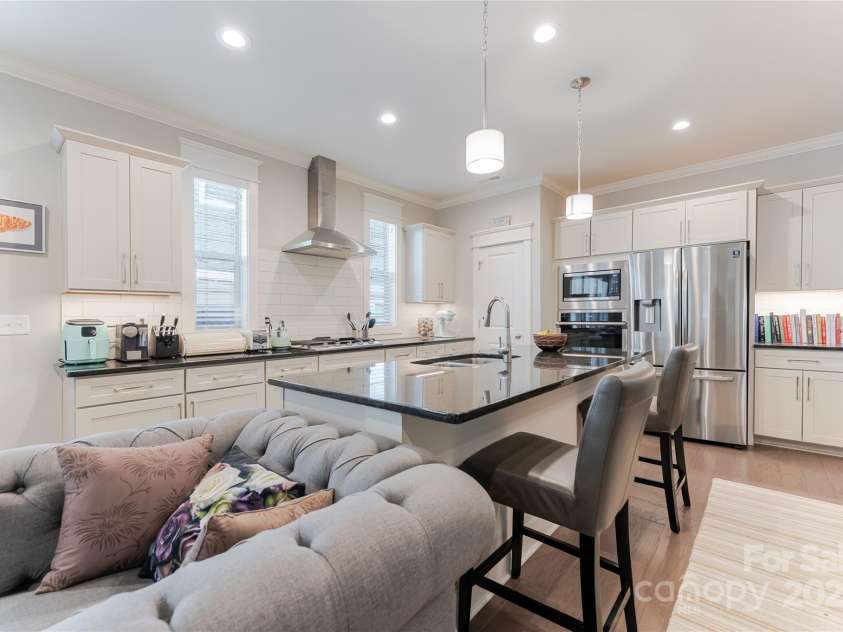 521 Sweet Birch Park Lane, Black Mountain, NC 28711.  MLS# CAR4246773, YatesRealty ID 19534. 