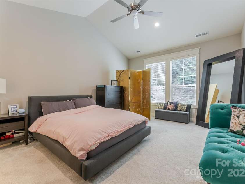 521 Sweet Birch Park Lane, Black Mountain, NC 28711.  MLS# CAR4246773, YatesRealty ID 19534. 