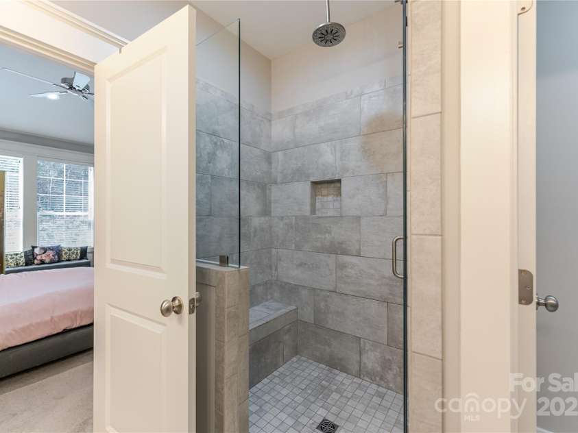 521 Sweet Birch Park Lane, Black Mountain, NC 28711.  MLS# CAR4246773, YatesRealty ID 19534. 