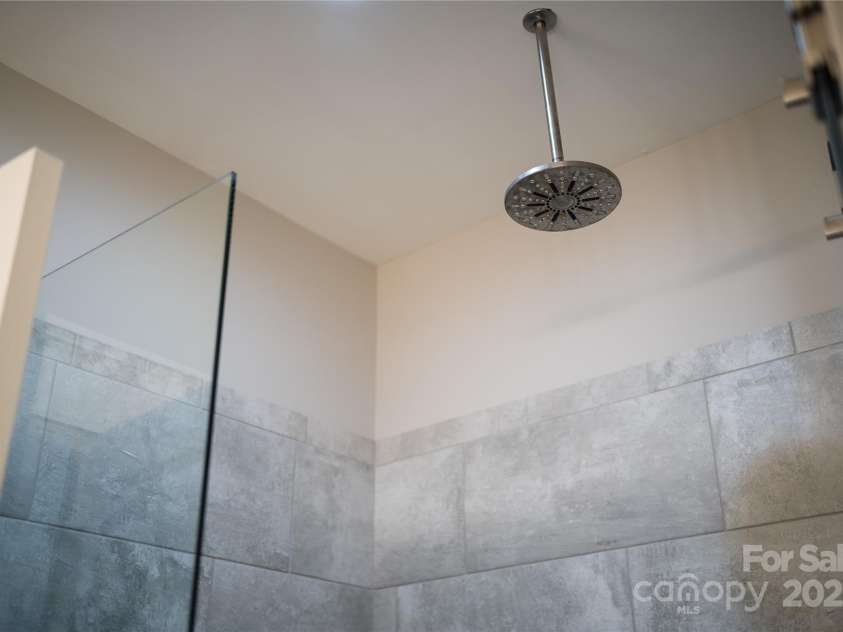 521 Sweet Birch Park Lane, Black Mountain, NC 28711.  MLS# CAR4246773, YatesRealty ID 19534. 