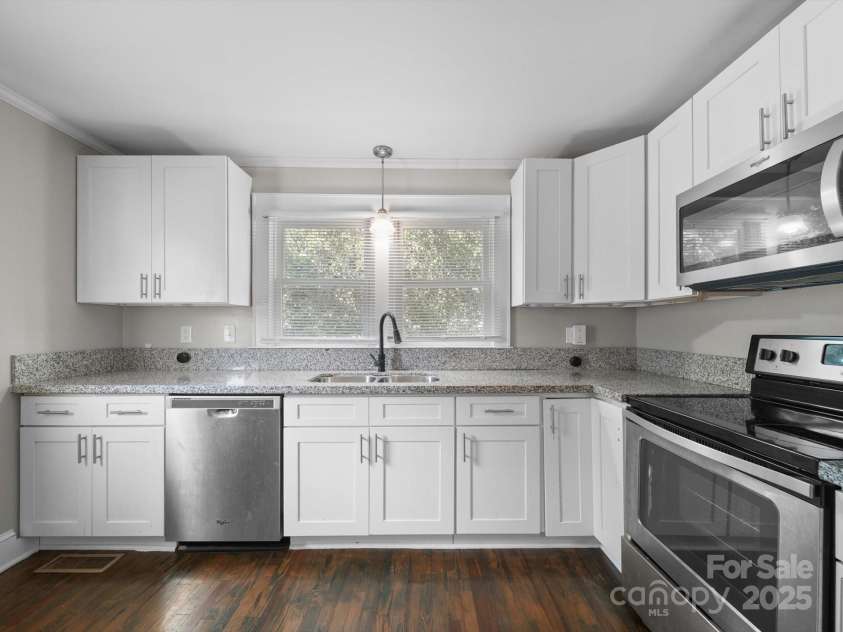 322 Peachtree Street, Albemarle, NC 28001.  MLS# CAR4265833, YatesRealty ID 19535. 