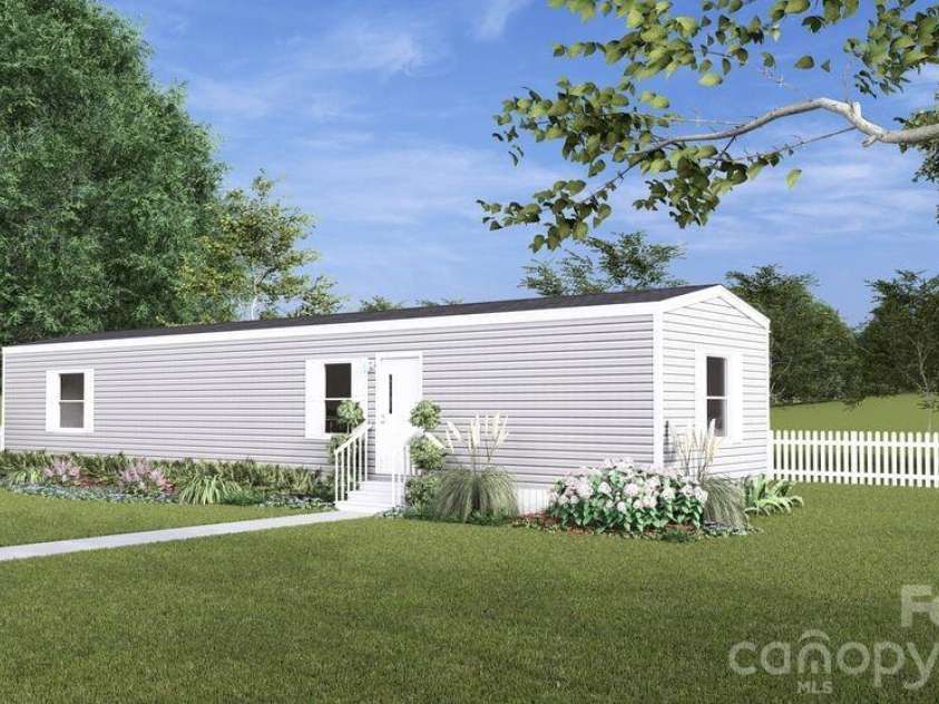 381 Southern Way, Nebo, NC 28761.  MLS# CAR4379560, YatesRealty ID 19535. 