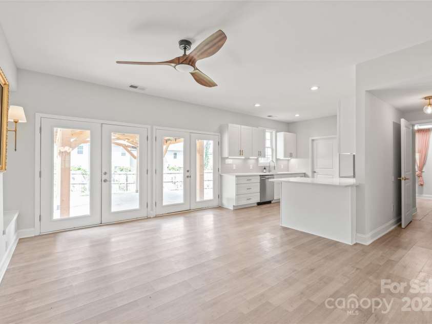 1832 Montclair Avenue, Gastonia, NC 28054.  MLS# CAR4252150, YatesRealty ID 19536. Living Room looking towards Kitchen