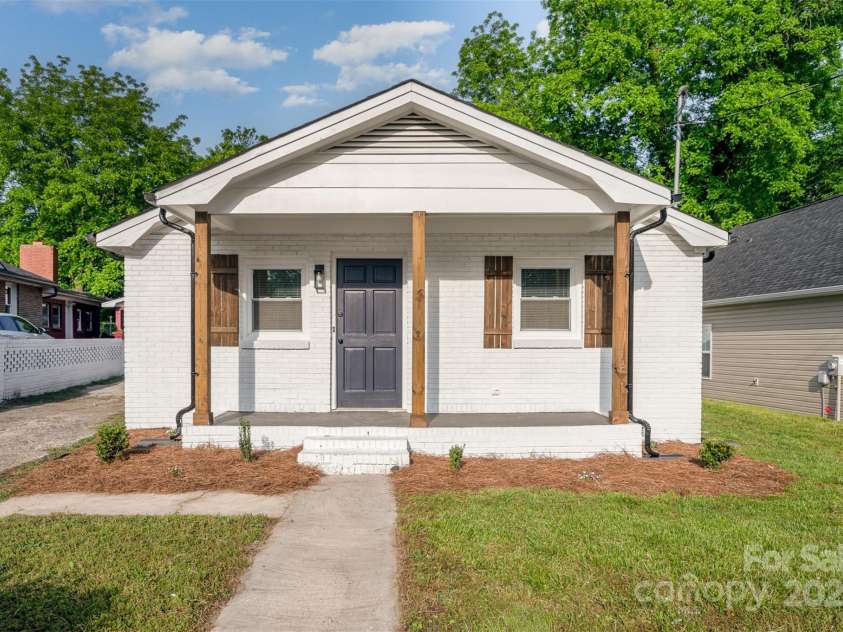 1211 Boyce Street, Gastonia, NC 28052.  MLS# CAR4253873, YatesRealty ID 19537. Front of the home