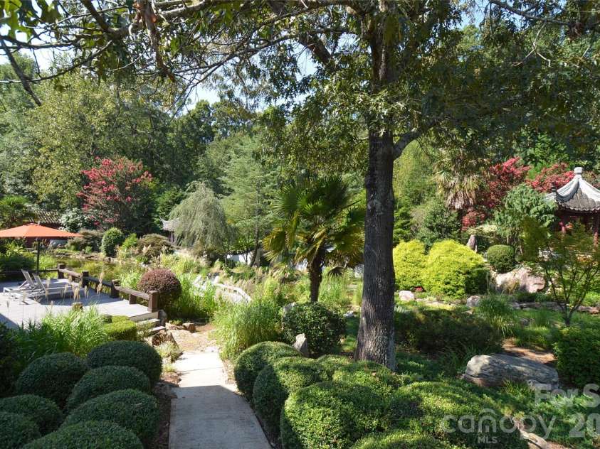 380 Montagu Drive, Spartanburg, SC 29301.  MLS# CAR4376931, YatesRealty ID 19537. 