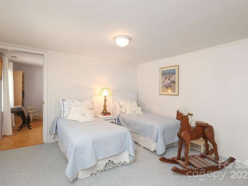 17333 Saranita Lane, Charlotte, NC 28278.  MLS# CAR4247570, YatesRealty ID 19539. Bedroom 2