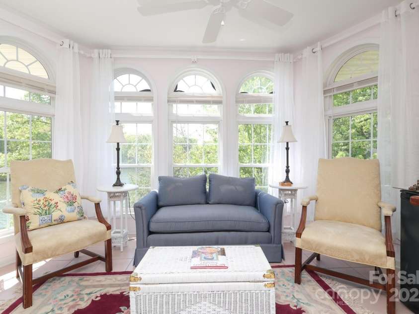 17333 Saranita Lane, Charlotte, NC 28278.  MLS# CAR4247570, YatesRealty ID 19539. Sitting Room Bedroom 4