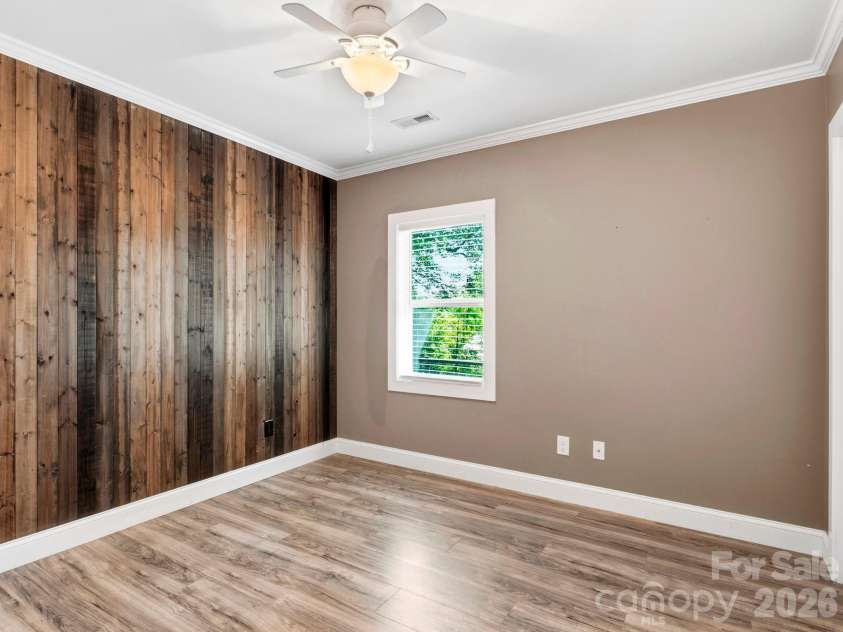 3333 Chimney Rock Road, Hendersonville, NC 28792.  MLS# CAR4349210, YatesRealty ID 19539. 