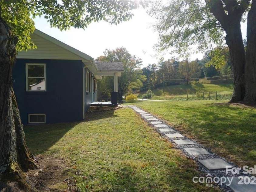 295 Merrills Cove Road, Asheville, NC 28803.  MLS# CAR4202644, YatesRealty ID 1954. 