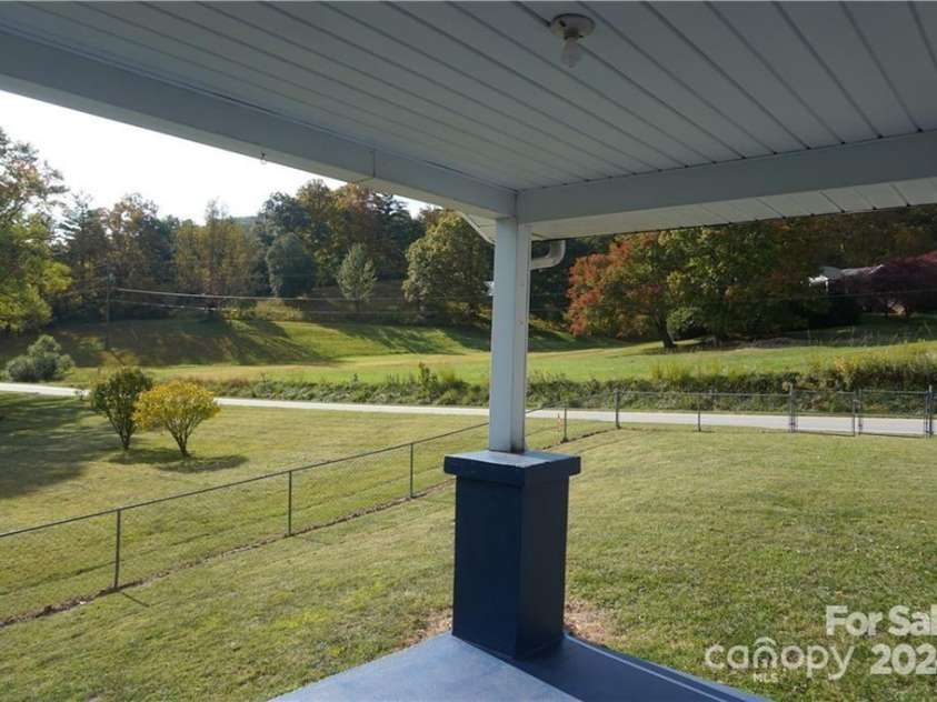 295 Merrills Cove Road, Asheville, NC 28803.  MLS# CAR4202644, YatesRealty ID 1954. 