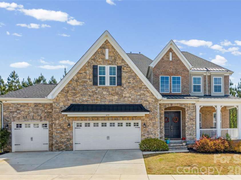 455 Brier Knob Drive, Fort Mill, SC 29715.  MLS# CAR4335244, YatesRealty ID 19540. 
