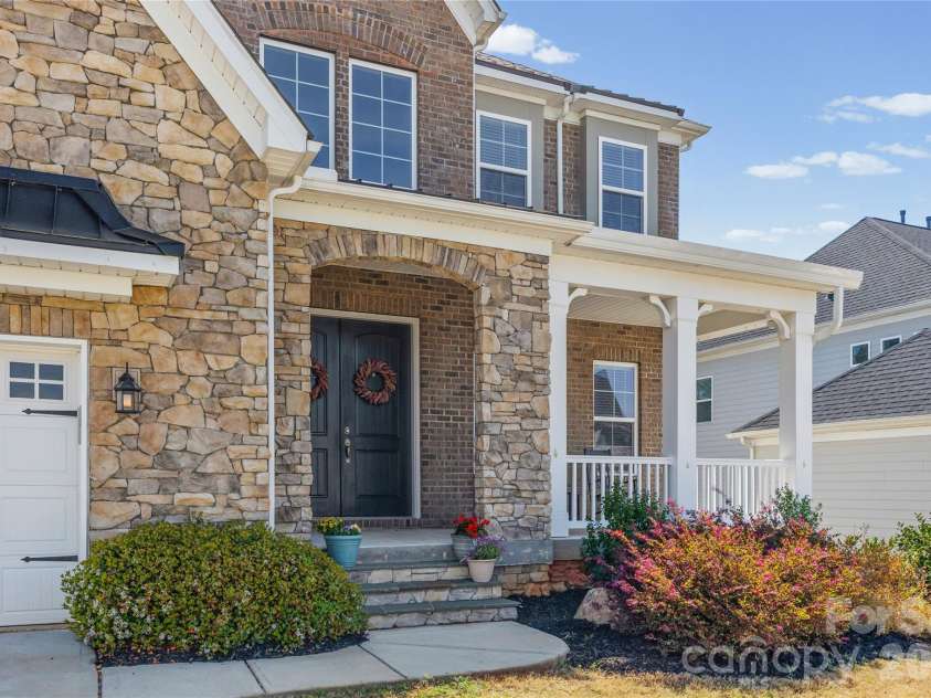 455 Brier Knob Drive, Fort Mill, SC 29715.  MLS# CAR4335244, YatesRealty ID 19540. 