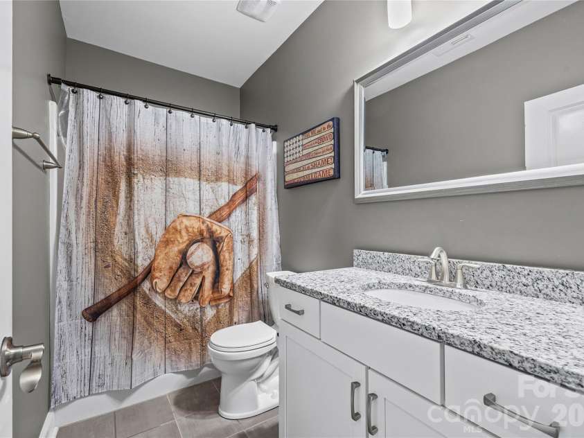 455 Brier Knob Drive, Fort Mill, SC 29715.  MLS# CAR4335244, YatesRealty ID 19540. 