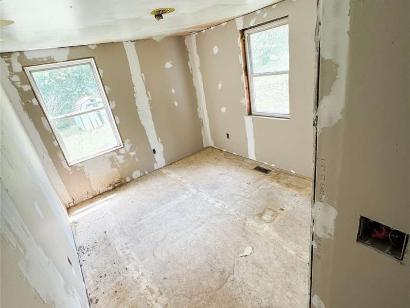 129 Williams Road, Bessemer City, NC 28016.  MLS# CAR4270394, YatesRealty ID 19542. 