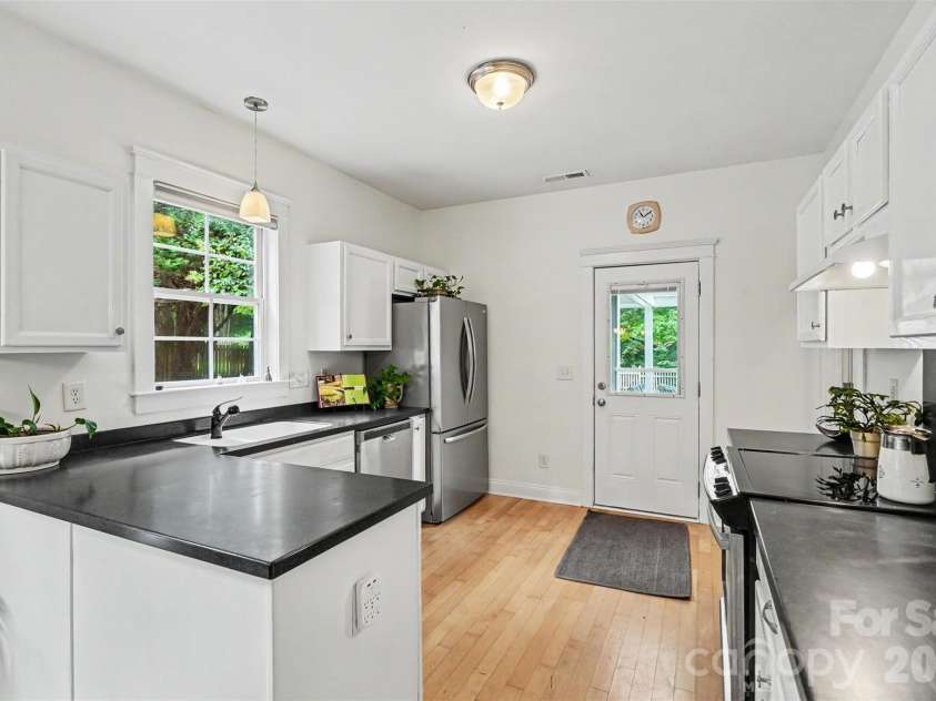 8214 Ballymore Court, Huntersville, NC 28078.  MLS# CAR4377717, YatesRealty ID 19542. 
