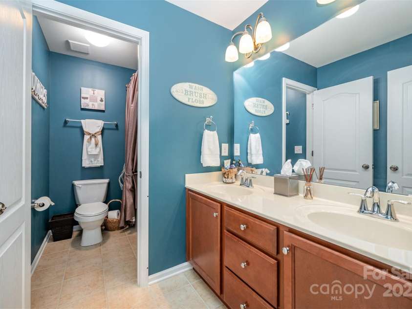 12832 Heath Grove Drive, Huntersville, NC 28078.  MLS# CAR4258829, YatesRealty ID 19544. 
