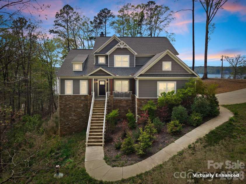 13701 Petworth Court, Charlotte, NC 28278.  MLS# CAR4363533, YatesRealty ID 19544. 