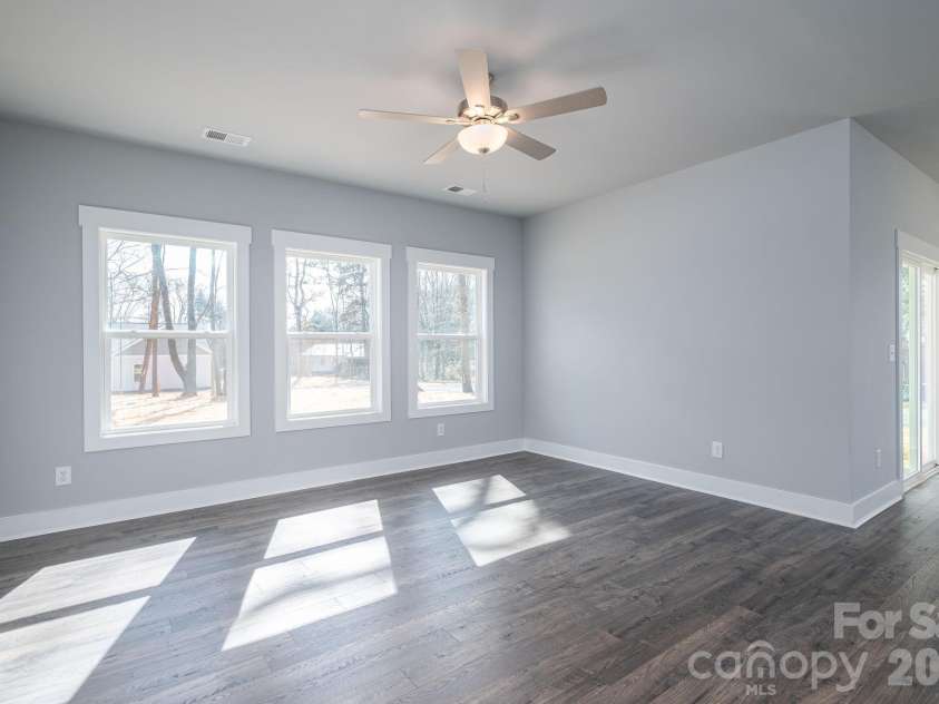 318 Sunrise Circle, Shelby, NC 28150.  MLS# CAR4343475, YatesRealty ID 19548. 