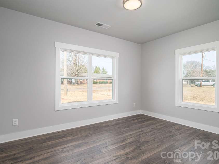 318 Sunrise Circle, Shelby, NC 28150.  MLS# CAR4343475, YatesRealty ID 19548. 