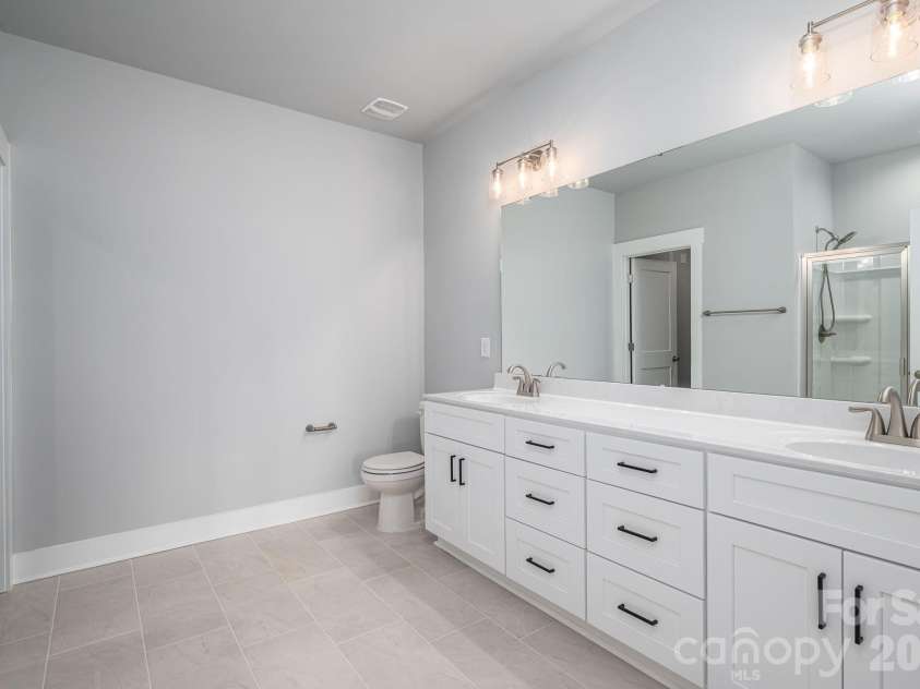 318 Sunrise Circle, Shelby, NC 28150.  MLS# CAR4343475, YatesRealty ID 19548. 