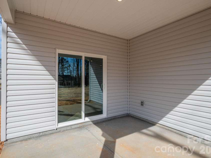 318 Sunrise Circle, Shelby, NC 28150.  MLS# CAR4343475, YatesRealty ID 19548. 