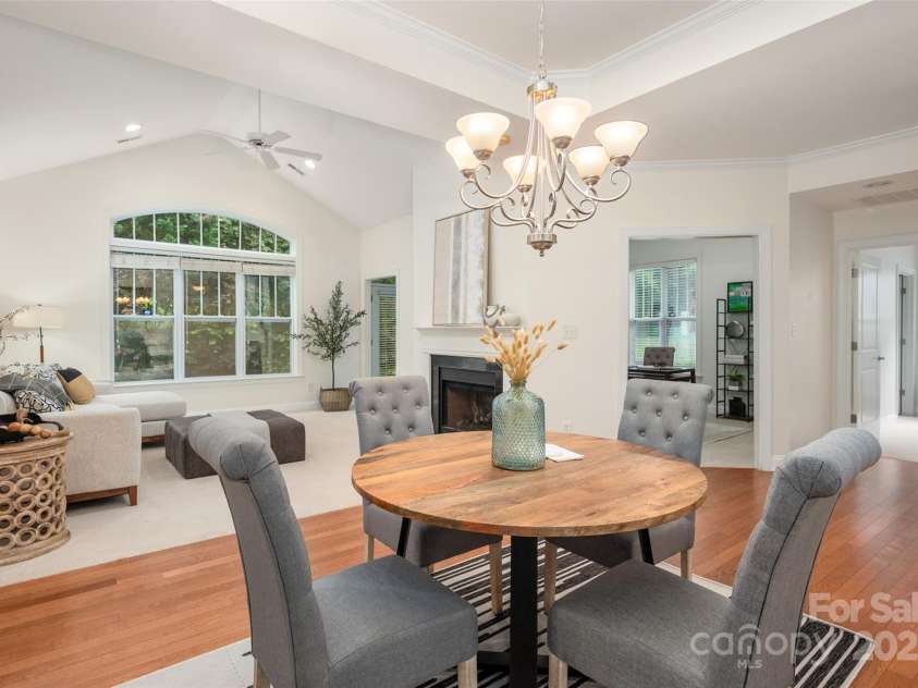 2941 Bellasera Way, Matthews, NC 28105.  MLS# CAR4226278, YatesRealty ID 19549. 