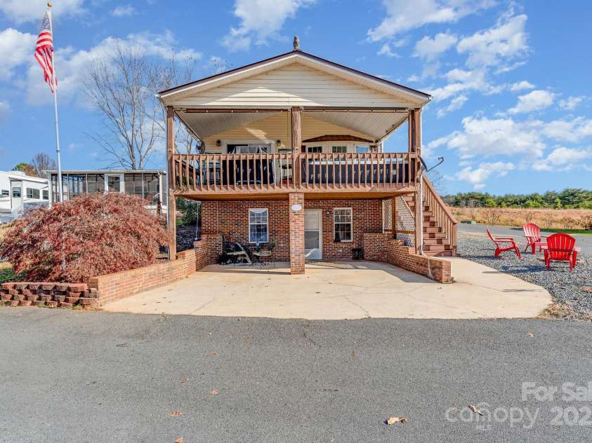 231 Badin View Road, New London, NC 28127.  MLS# CAR4152062, YatesRealty ID 1955. 