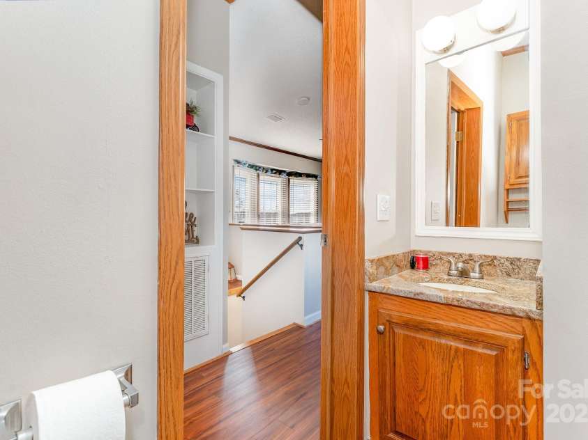 231 Badin View Road, New London, NC 28127.  MLS# CAR4152062, YatesRealty ID 1955. 