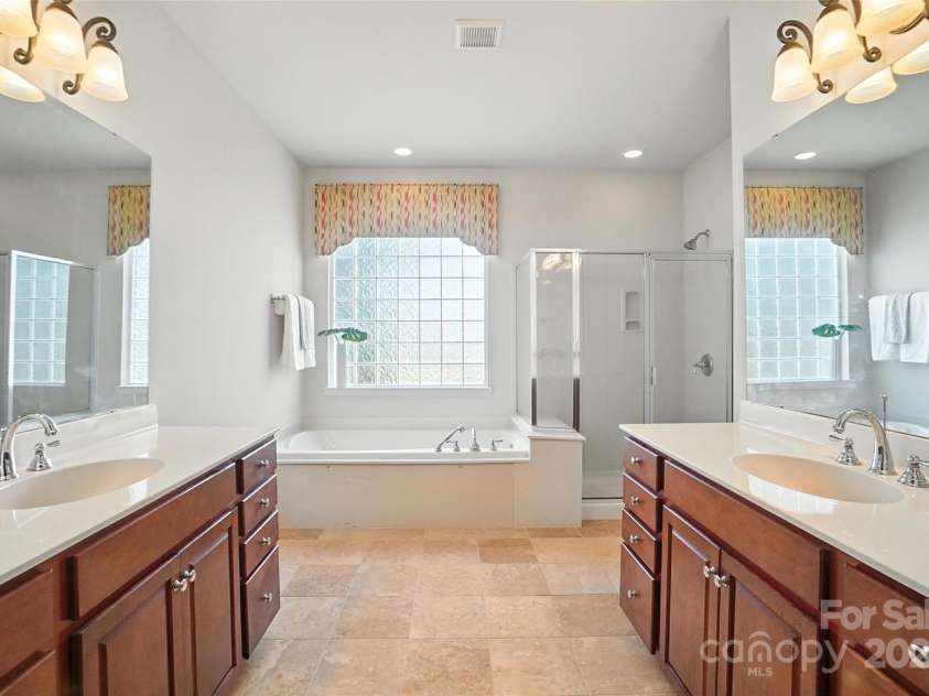 41166 Calla Lily Street, Fort Mill, SC 29707.  MLS# CAR4277878, YatesRealty ID 1955. 