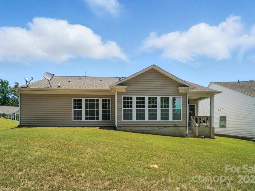41166 Calla Lily Street, Fort Mill, SC 29707.  MLS# CAR4277878, YatesRealty ID 1955. 