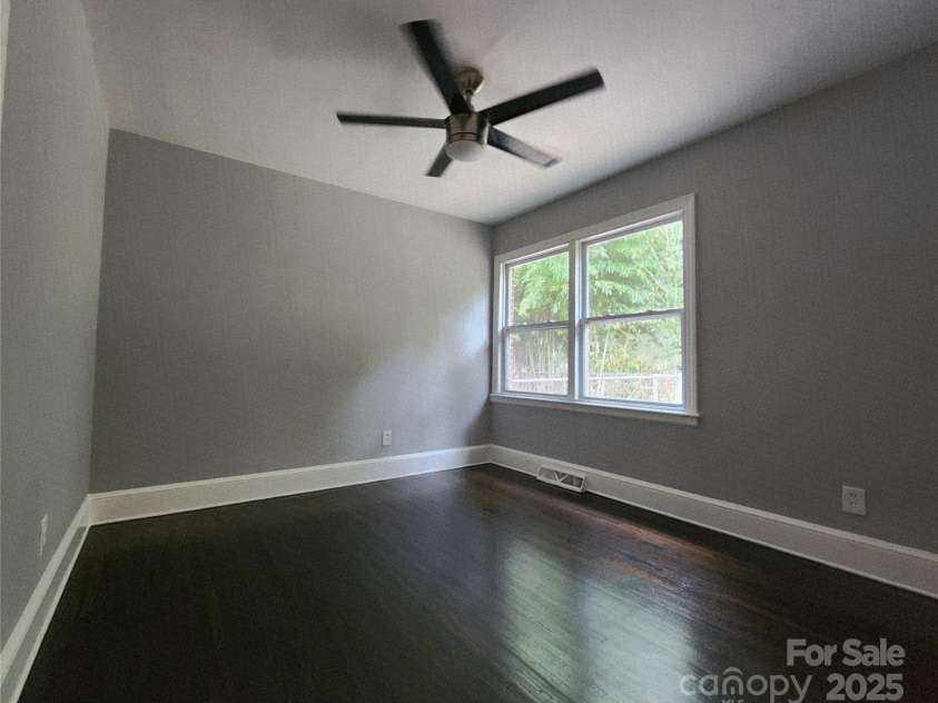 3337 Eastway Drive, Charlotte, NC 28205.  MLS# CAR4193109, YatesRealty ID 19550. Bedroom 2